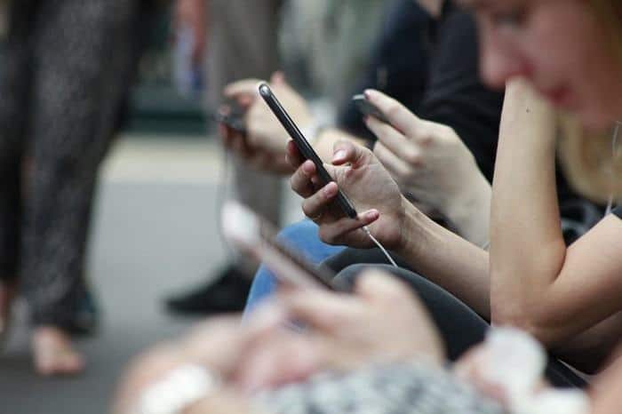 avaliação do site de encontros badoo